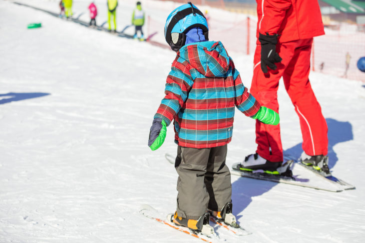 Sulla pista di pratica con l'impianto di risalita Stonaga, i bambini e i principianti possono prendere lentamente confidenza con lo sci