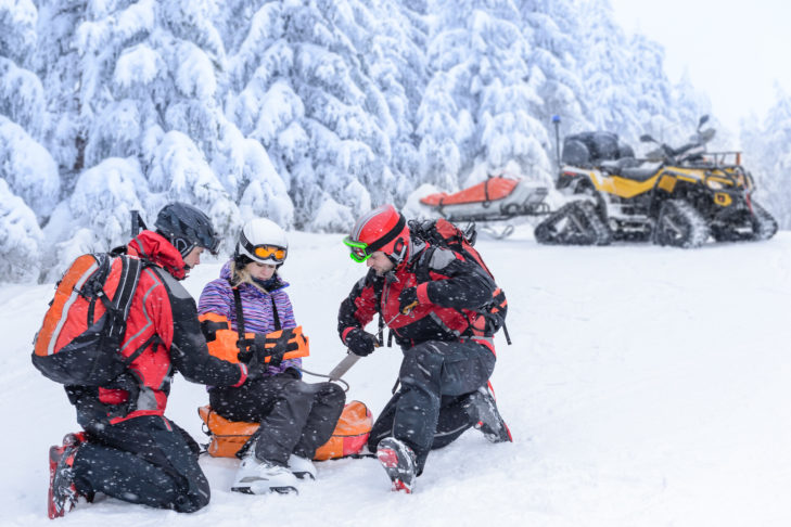 L'assicurazione sanitaria di viaggio può anche essere un salvavita in caso di emergenza in inverno.