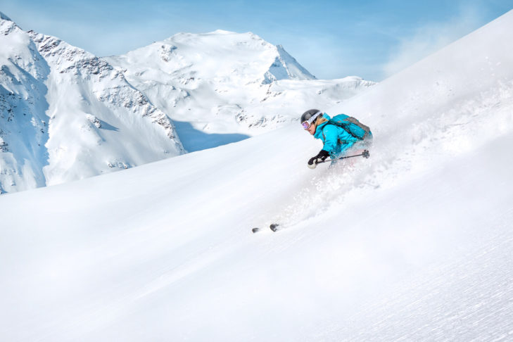 Sciatori e snowboarder corrono il rischio di innescare valanghe quando sciano fuori pista