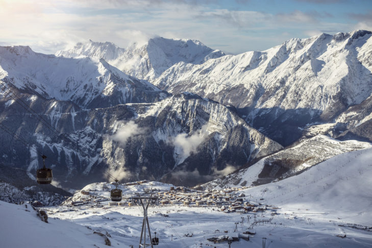Sopra le nuvole dell'Alpe d'Huez, il divertimento sulla pista è illimitato