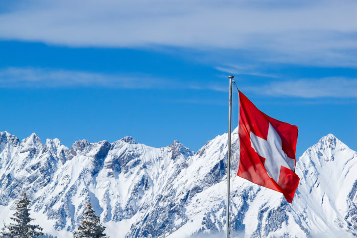 La Svizzera impressiona con molte cime di 4.000 metri.