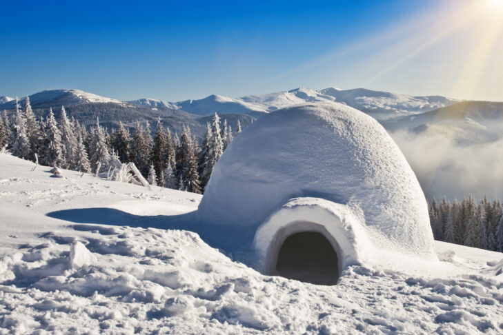 Nelle Alpi esistono anche strutture ricettive in cui le camere non si trovano in edifici, ma in igloo. Proprio come nel villaggio di neve di Oetz.