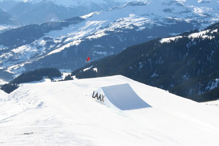 Laax je jedním z největších lyžařských středisek ve Švýcarsku a je oblíbený zejména mezi freestylisty
