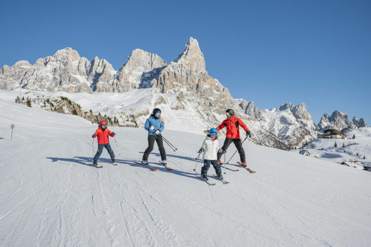 Děti do 9 let mohou získat skipas zdarma na 1 200 kilometrech sjezdovek v lyžařské oblasti Dolomiti Superski