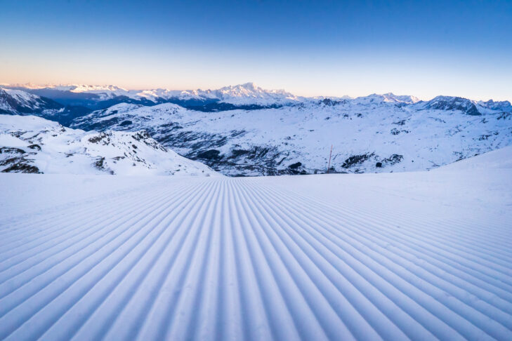 Les Menuires je součástí největší lyžařské oblasti na světě Les 3 Vallées (600 kilometrů sjezdovek), která je na prvním místě v žebříčku SnowTrex