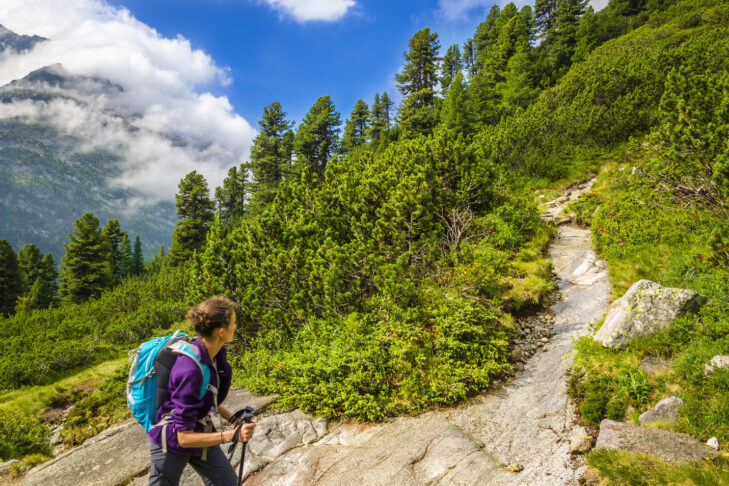 Das Zillertal lebt sowohl im Winter als auch im Sommer von dem Besuch tausender Aktivurlauber. In der warmen Jahreszeit gehen die hier hauptsächlich Wandern.