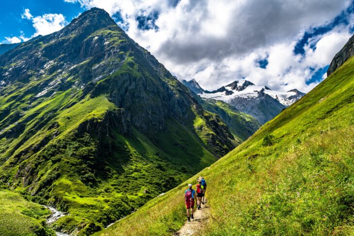 Die Gipfel wie der der Rötspitze (3.495 m) machen den Nationalpark Hohe Tauern zu einem der beliebtesten Urlaubsziele Österreichs.