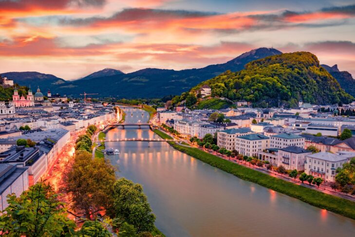 Salzburg ist die Geburtsstadt von Wolfgang Amadeus Mozart, und heute genauso bekannt und beliebt wie ihr berühmtester Sohn.